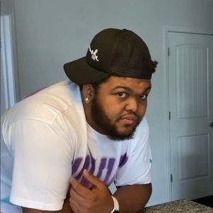 Meet your Posher, Diego